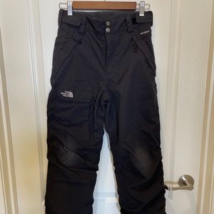 Boys The North Face Black snowpants size small 7/8
